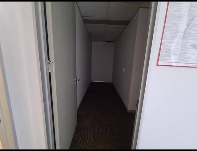 BUSINESS PROPERTY TO RENT IN LYNNWOOD